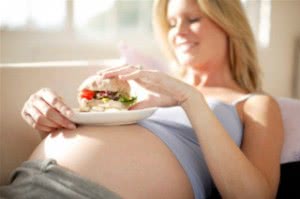 Что нельзя есть при беременности в первые месяцы на ранних сроках