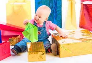 Как выбрать подарок ребенку на Новый год. Какой подарок выбрать