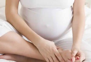 Отеки при беременности: причины, симптомы. Как избавиться от отеков