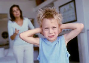 Почему дети не слушаются своих родителей