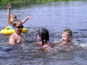 Правила поведения детей на воде. Как избежать несчастных случаев на воде