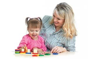 Раннее развитие ребенка: стоит ли торопиться. Игры, форсирование и негативные последствия раннего развития детей