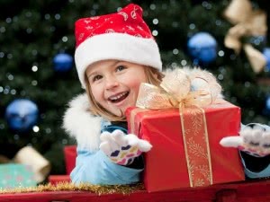 Сладкий новогодний подарок для малыша: как правильно собрать и оформить