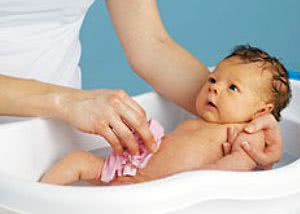 Температурный режим для новорожденного: температура воздуха, ванны, прогулки