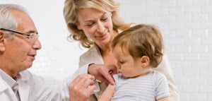 Вакцинация детей. Основные вопросы: первая вакцинация, подготовка, анализы, риск осложнений