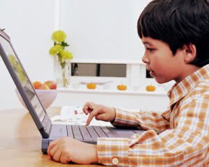 Влияние компьютеров и гаджетов на зрение детей. Как развивается близорукость и когда обращаться к офтальмологу