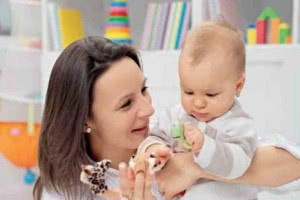 Во что поиграть с младенцем: рекомендации молодой маме