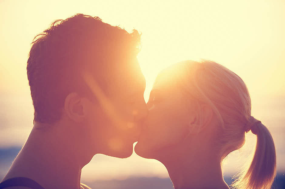 Kiss me: почему нужно чаще целоваться?