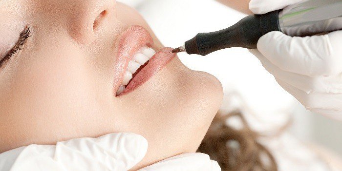 Процедура перманентного макияжа — татуаж губ