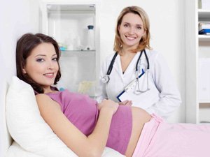 Консультация врача при беременности