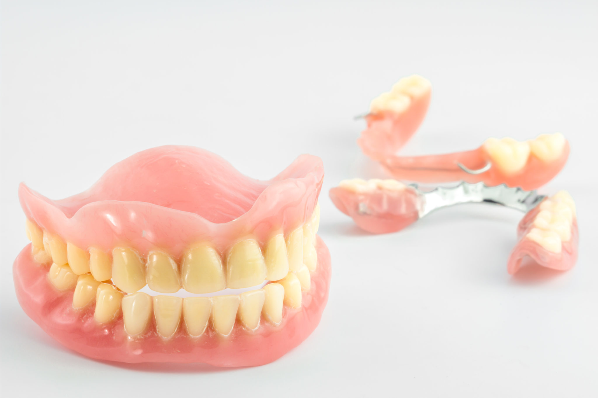 Образцы зубных протезов фото